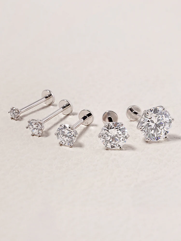 14K Solid Gold Lab Diamond Shine Classic Internally Threaded Labret Piercing 20G