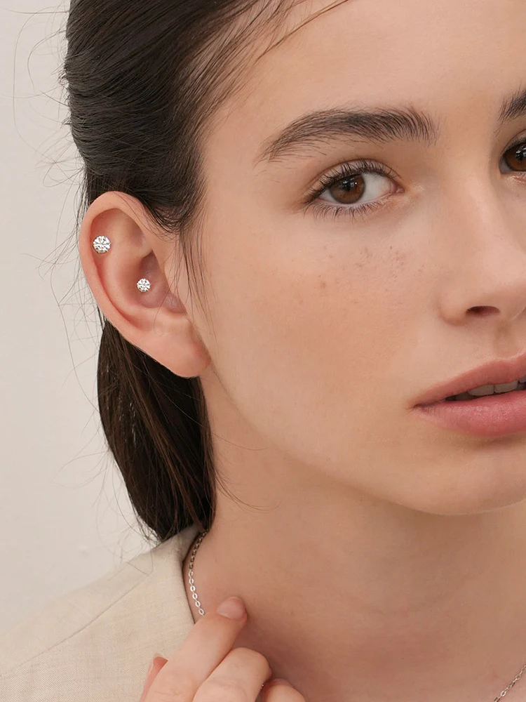 14K Solid Gold Lab Diamond Shine Classic Internally Threaded Labret Piercing 20G - Image 2