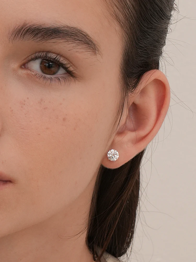 14K Solid Gold Lab Diamond Shine Classic Internally Threaded Labret Piercing 20G - Image 8