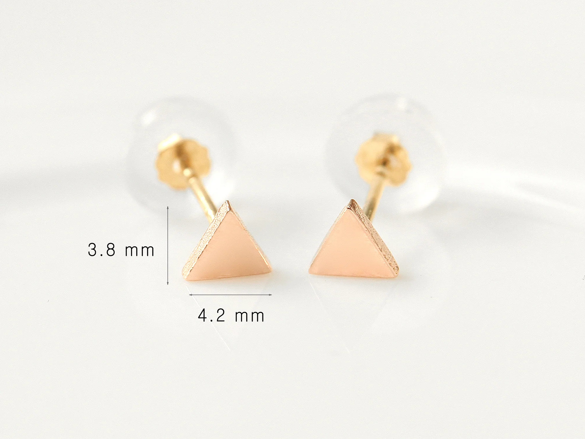 14K Gold Flat Round Stud Earring - Image 11