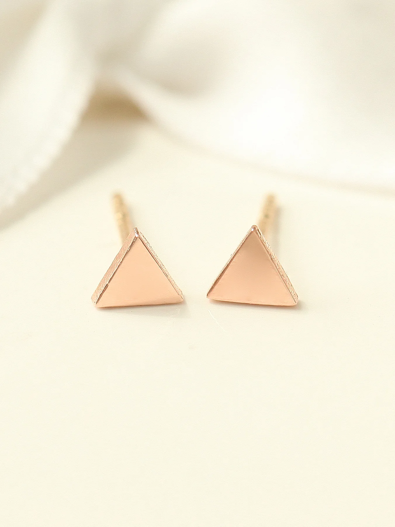 14K Gold Flat Round Stud Earring - Image 5