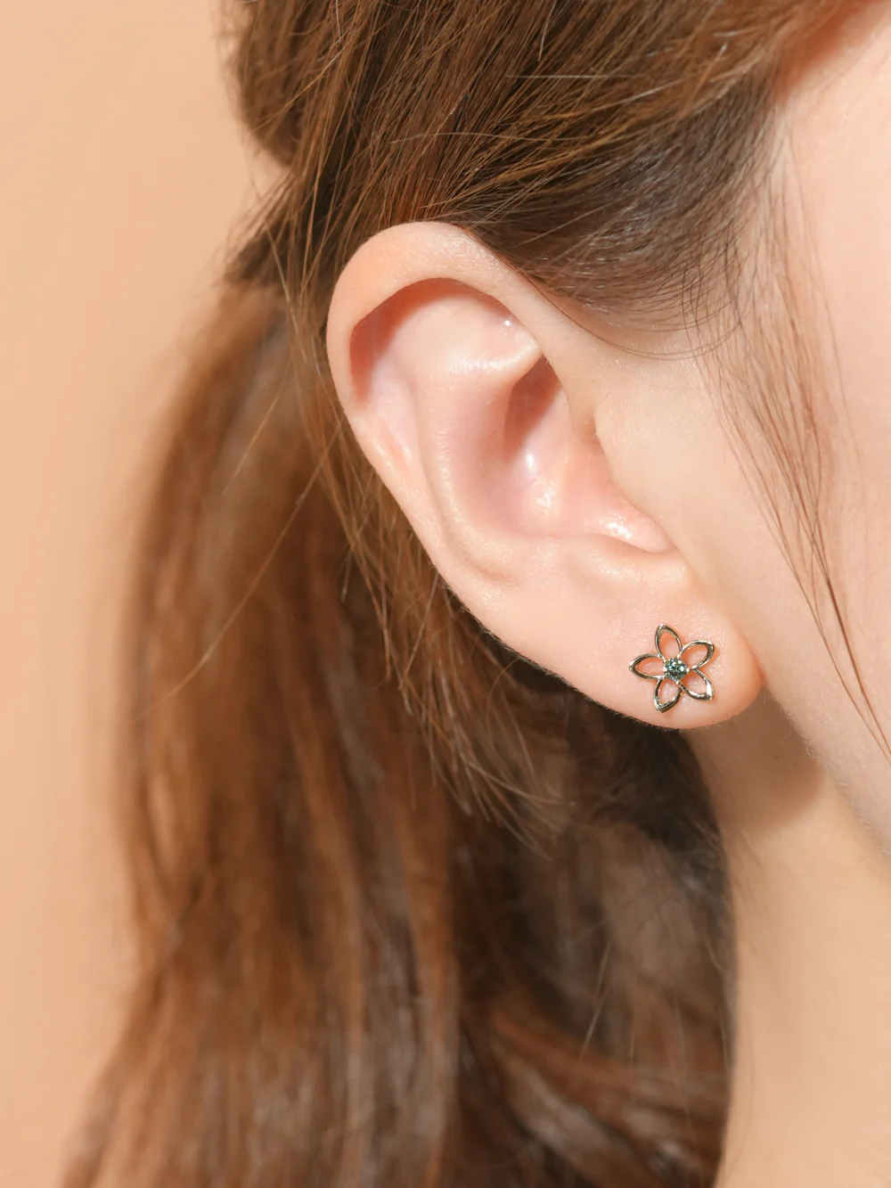 14K Solid Gold Moissanite Dia Olivia Flower Cartilage Earring 20G18G16G - Image 2