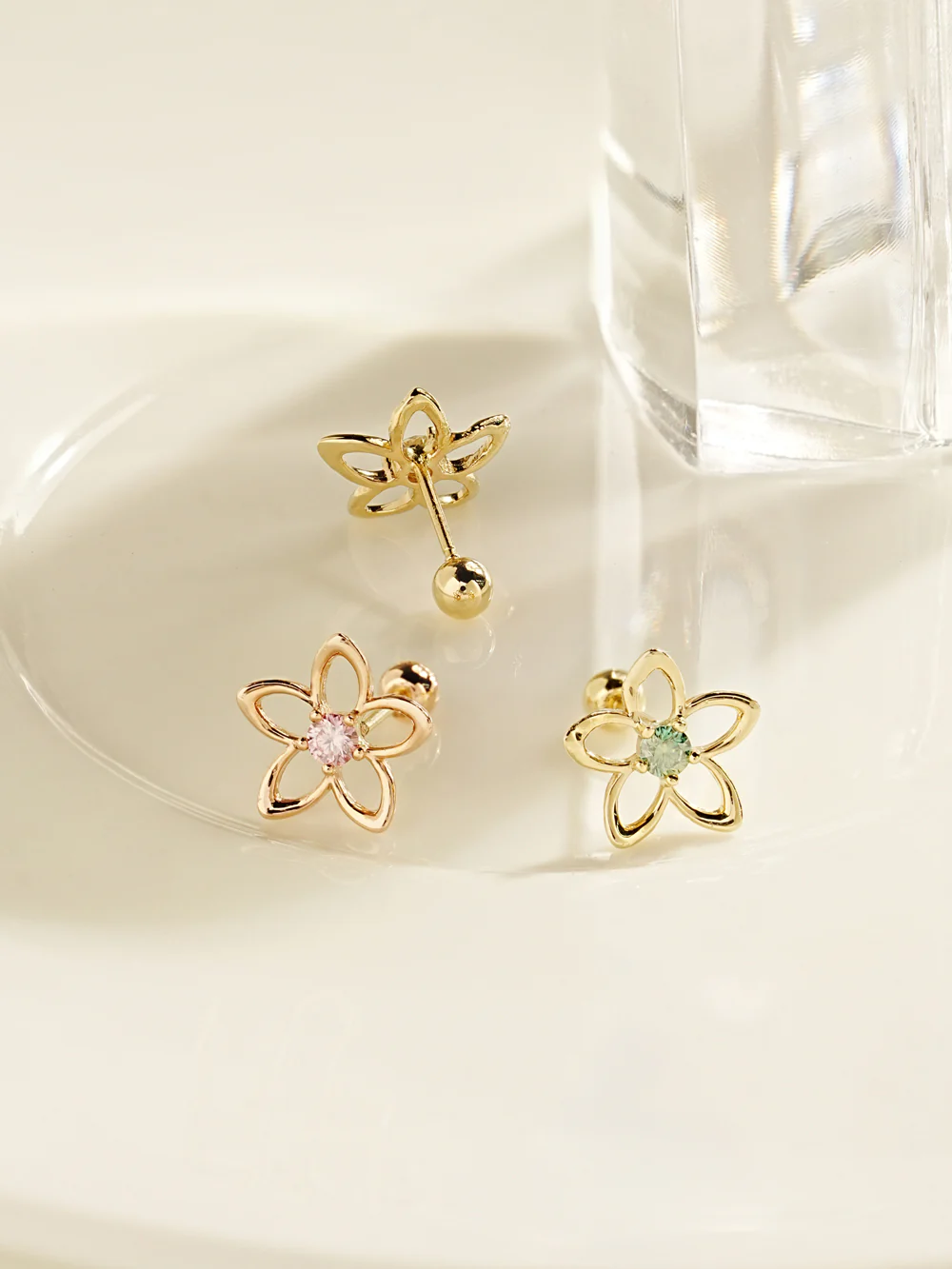 14K Solid Gold Moissanite Dia Olivia Flower Cartilage Earring 20G18G16G - Image 5