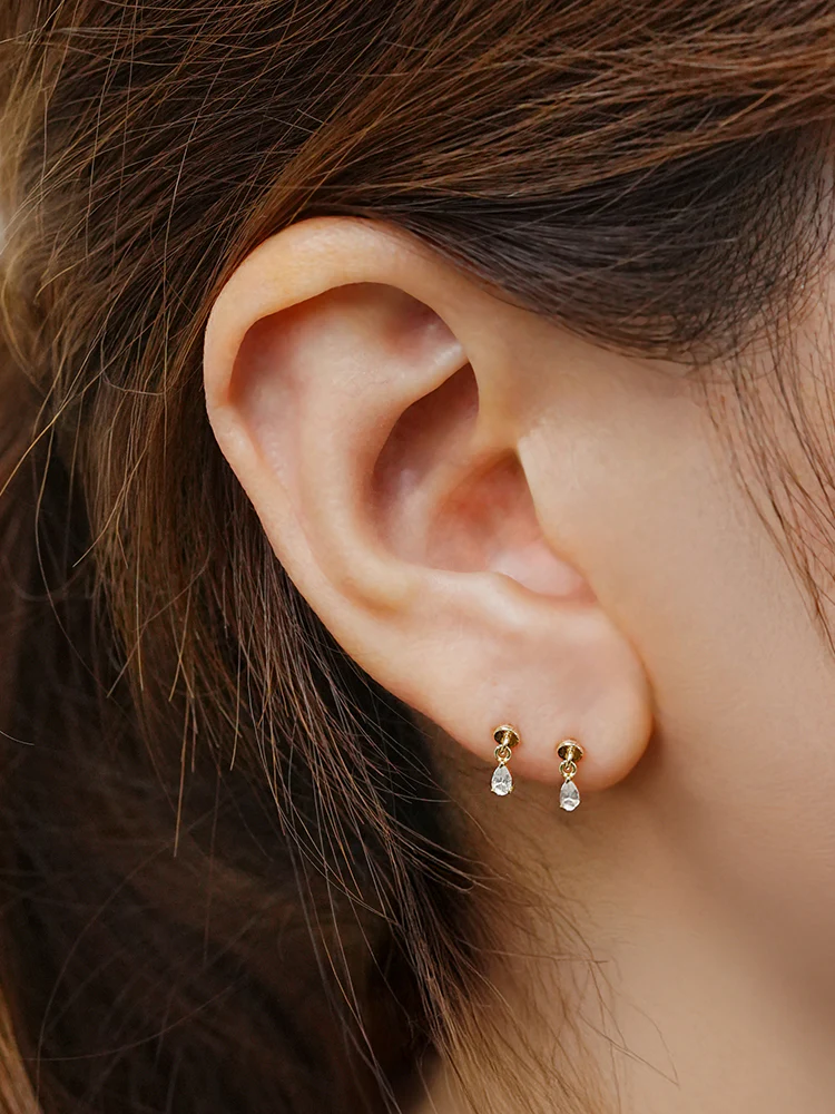 14K Solid Gold Moissanite Dia Teardrop Drop Internally Threaded Labret Piercing 20G - Image 2