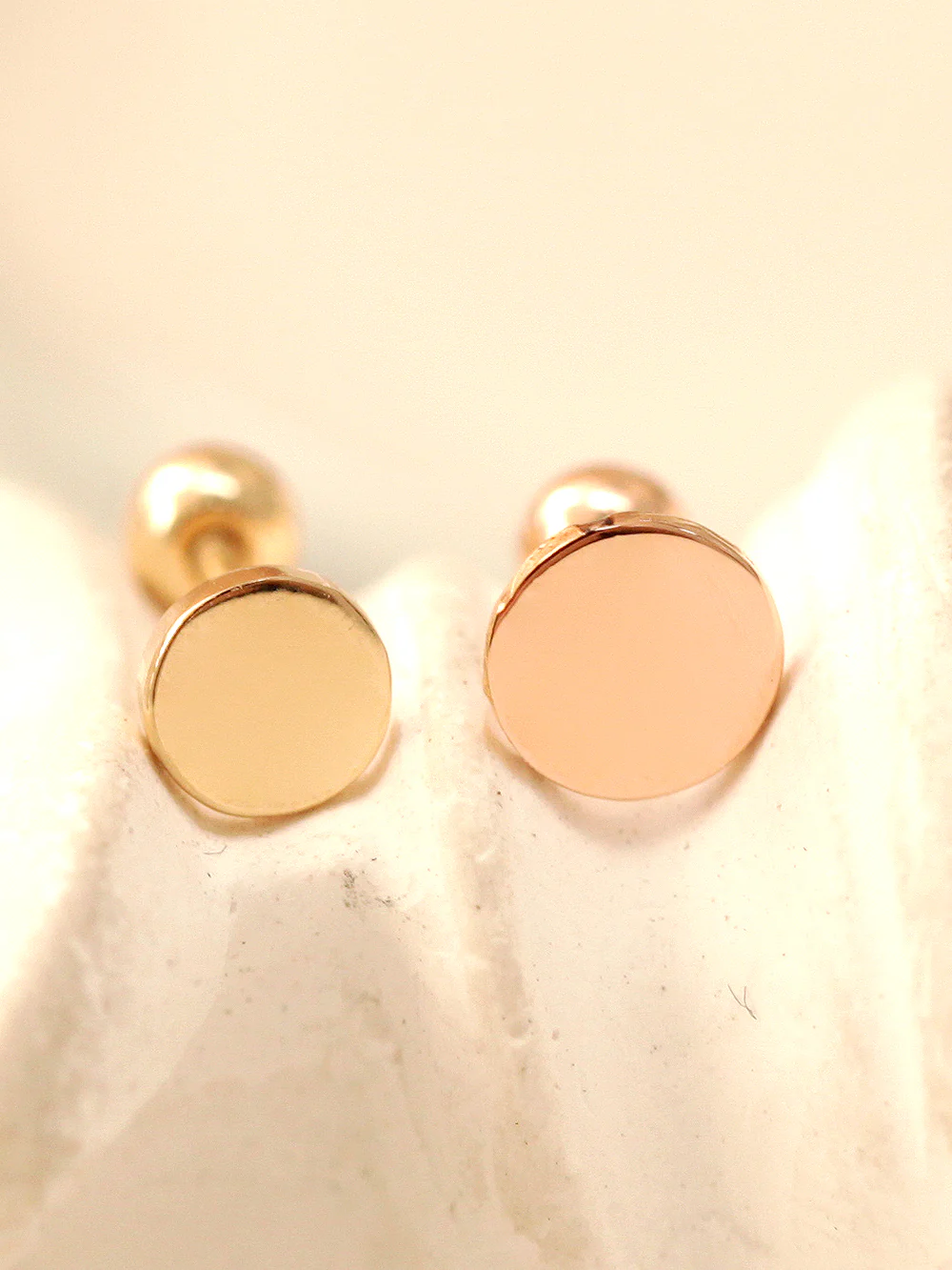 14K Gold Solid Round cartilage earring 20g - Image 9