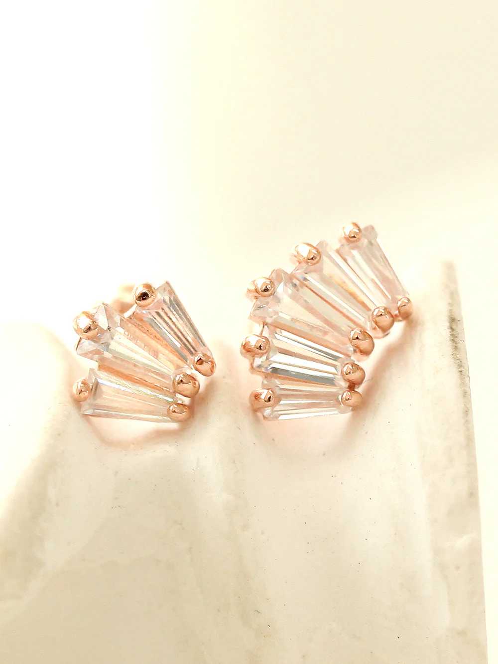 14K Gold Square Crown Cartilage Earring 20G - Image 9