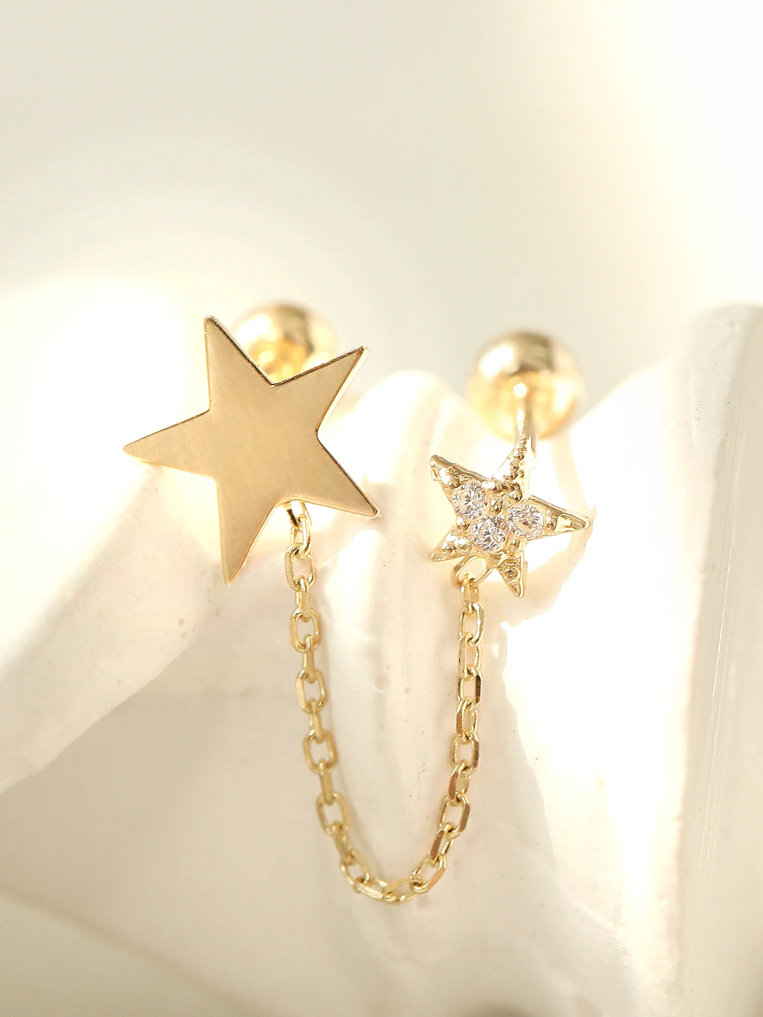 14K Gold Double Star Layered Cartilage Earring 20G - Image 3