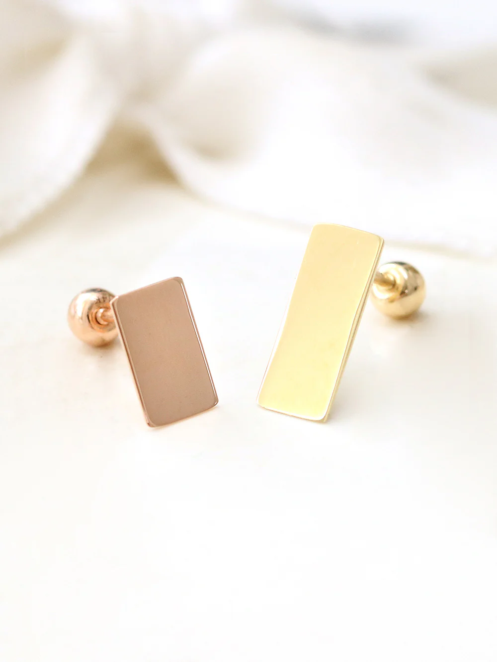 14K Gold Stick Cartilage Earring 20G - Image 3