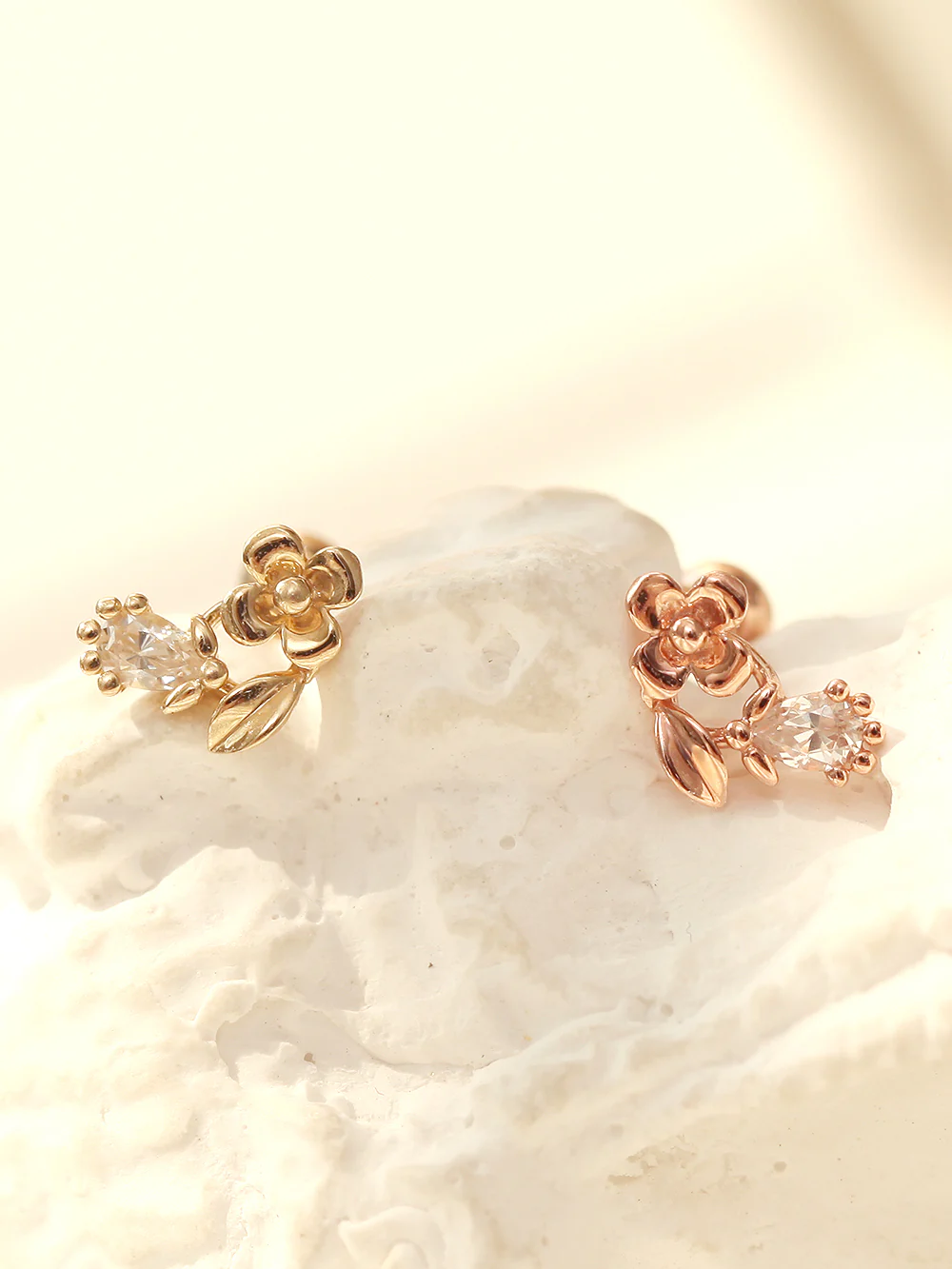 14K Gold Teardrop Flower Leaf Cartilage Earring 20G - Image 2