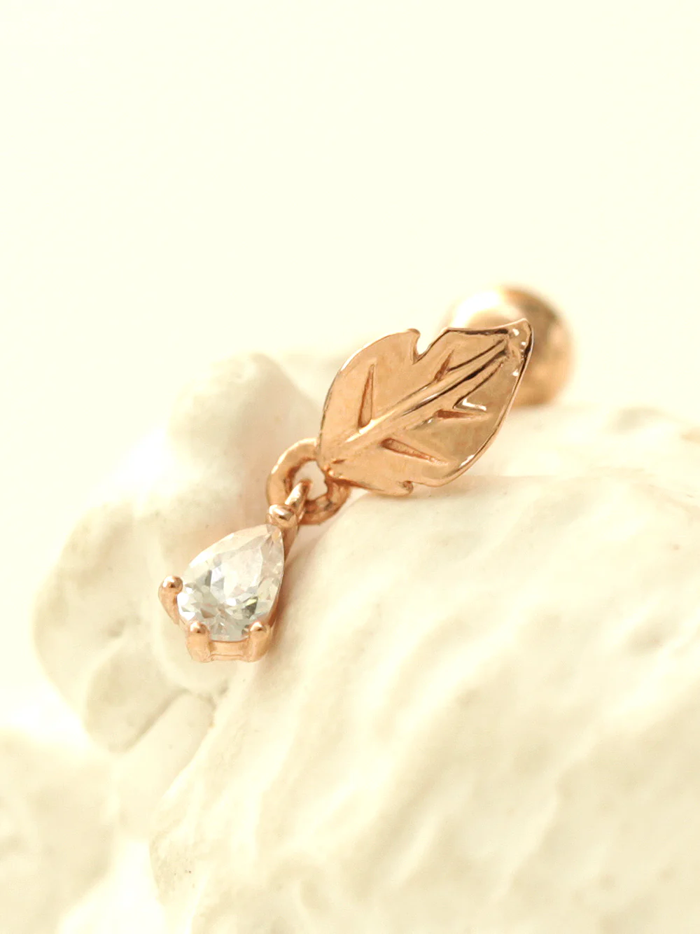14K gold Teardrop Leaf cartilage earring 20g - Image 4