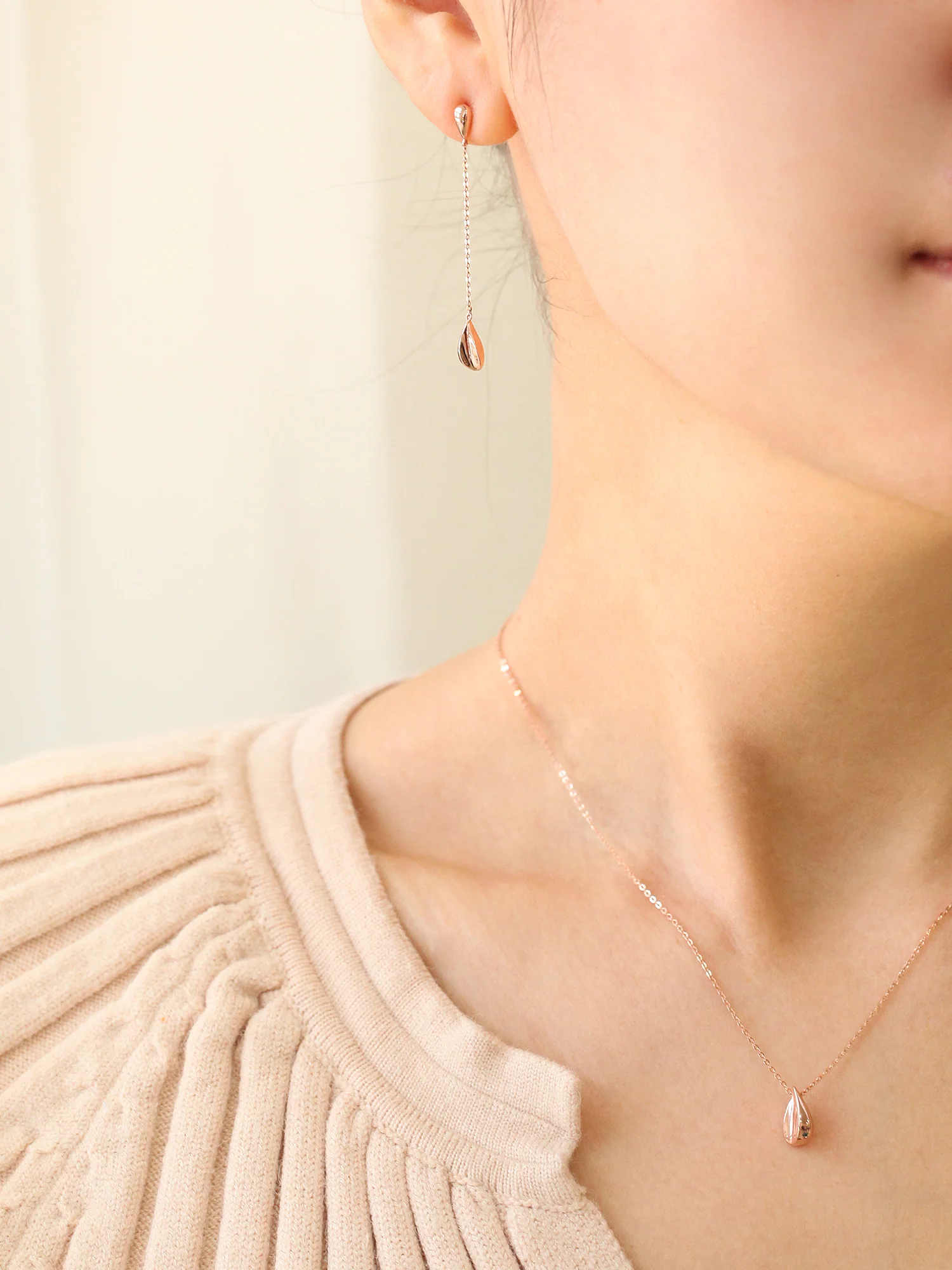14K Gold Teardrop Long Drop Earring - Image 6