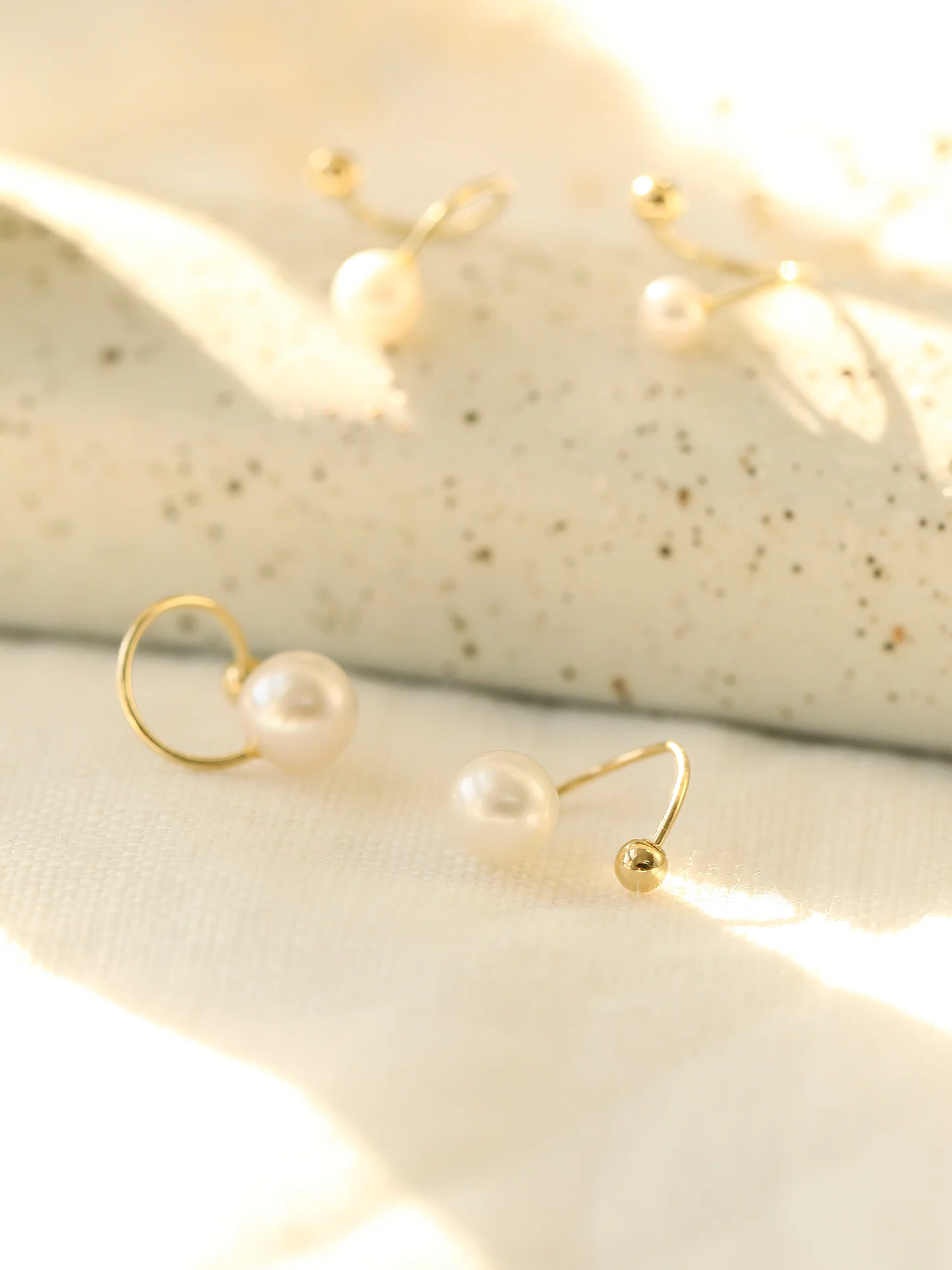 14K gold Twist Freshwater Pearl Cartilage Earring 20g - Image 6