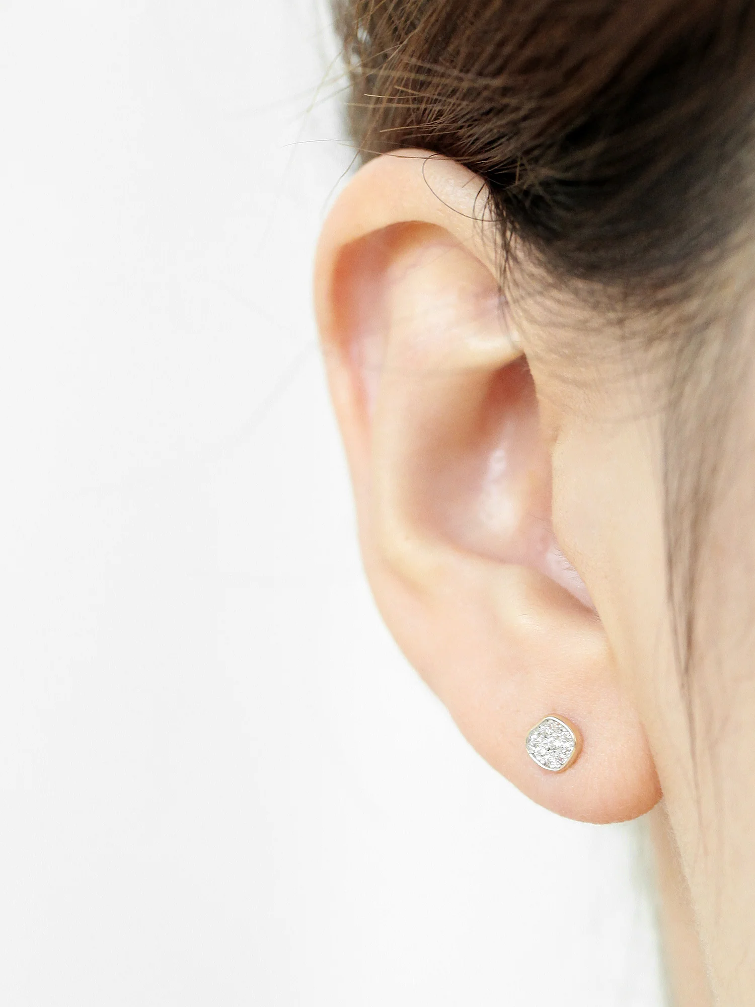 14K Gold Vintage Disc Cartilage Earring 18G16G - Image 8