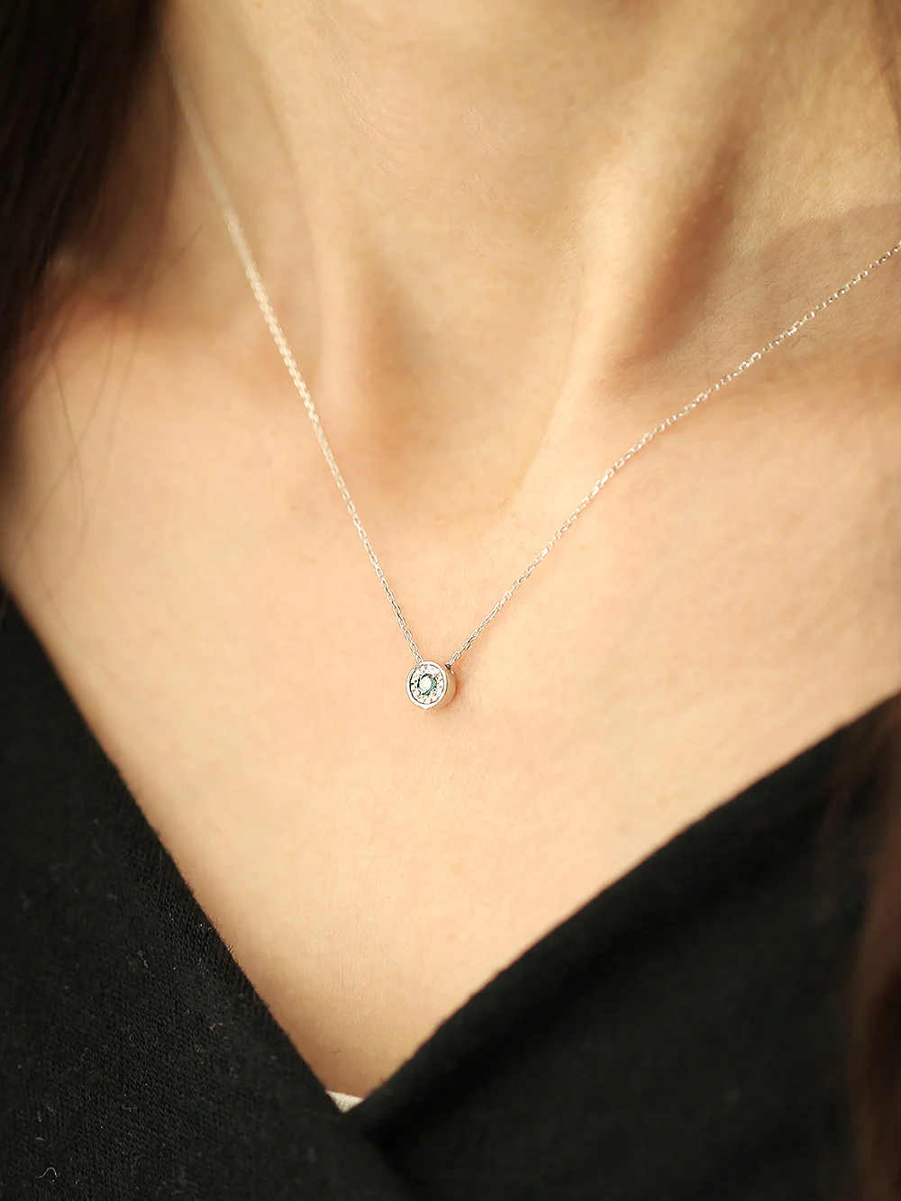 14K 18K Gold White Blue Diamond Necklace - Image 8
