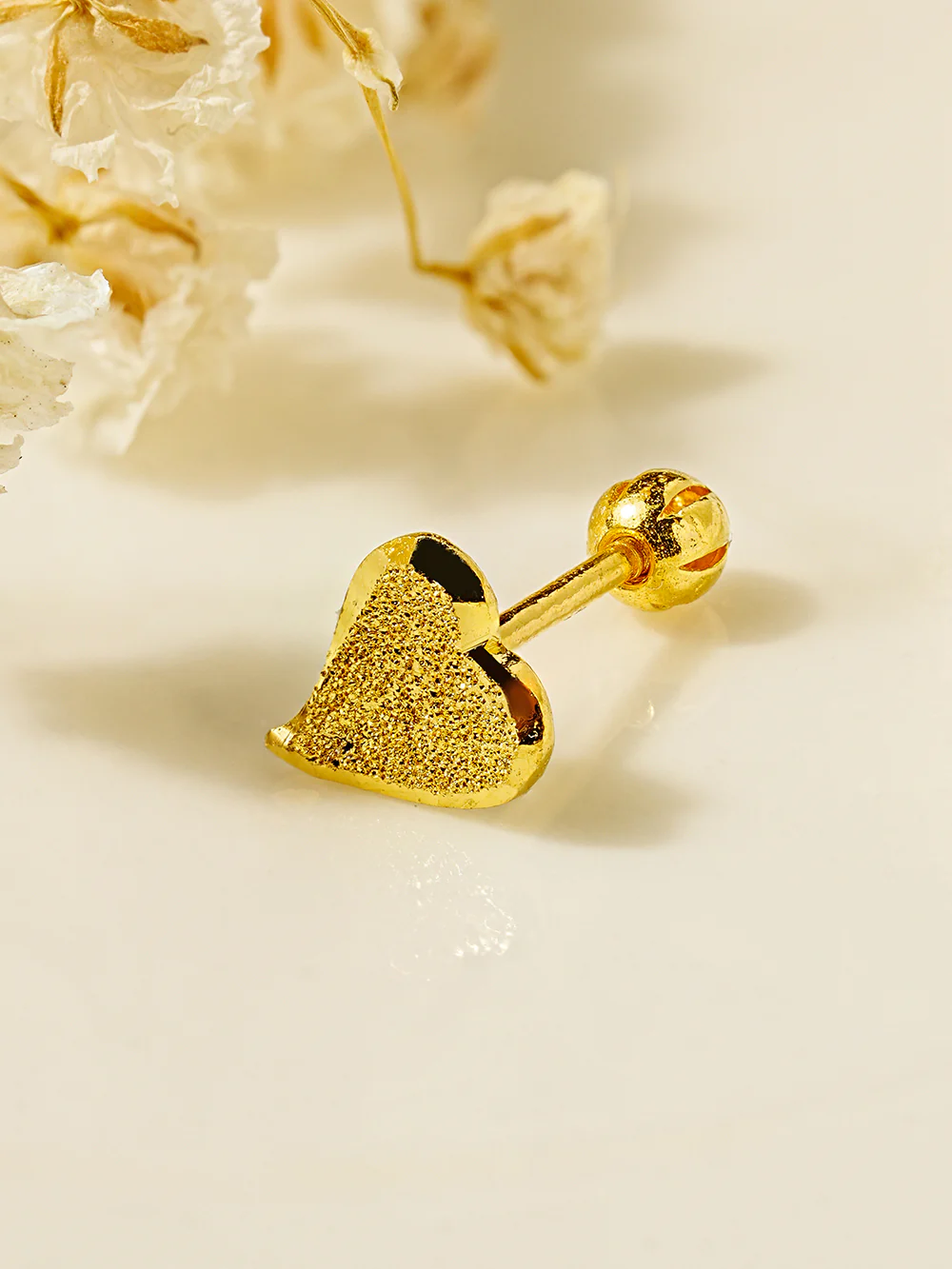 24K Gold Balloon Heart Cartilage Earring 20G - Image 5