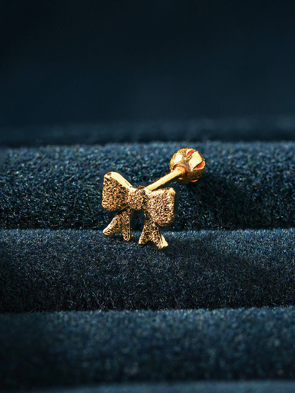 24K Gold Ribbon Cartilage Earring 20G - Image 5