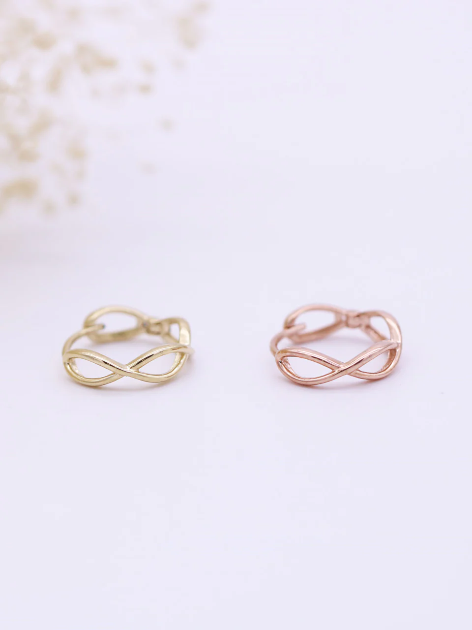 14K Gold Twist Hoop Earring - Image 4