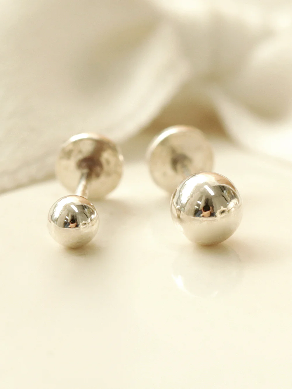925 Silver 3mm / 4mm BALL externally threaded Labret piercing 20g - Image 3