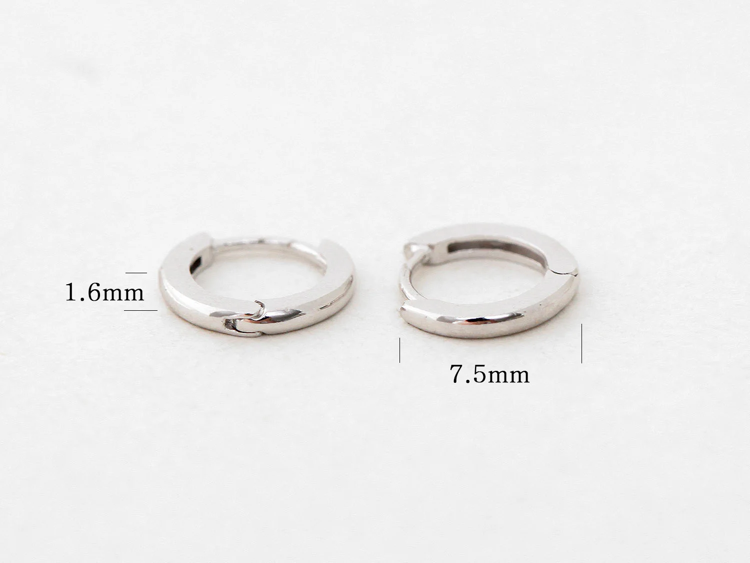 925 Silver CZ & Plain Hoop Earring - Image 10