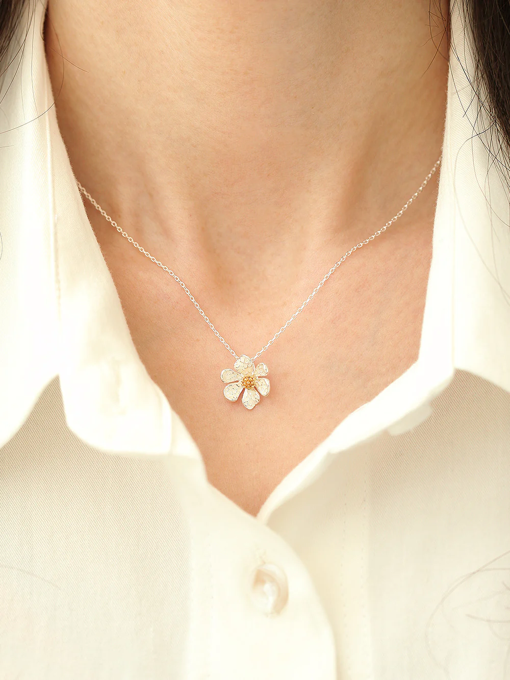 925 Silver Floral Earring & Necklace - Image 3