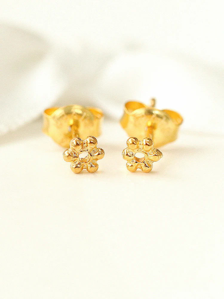 925 Silver Mini Flower Stud Earring - Image 6