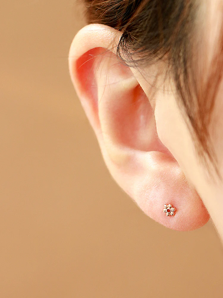 925 Silver Mini Flower Stud Earring - Image 8