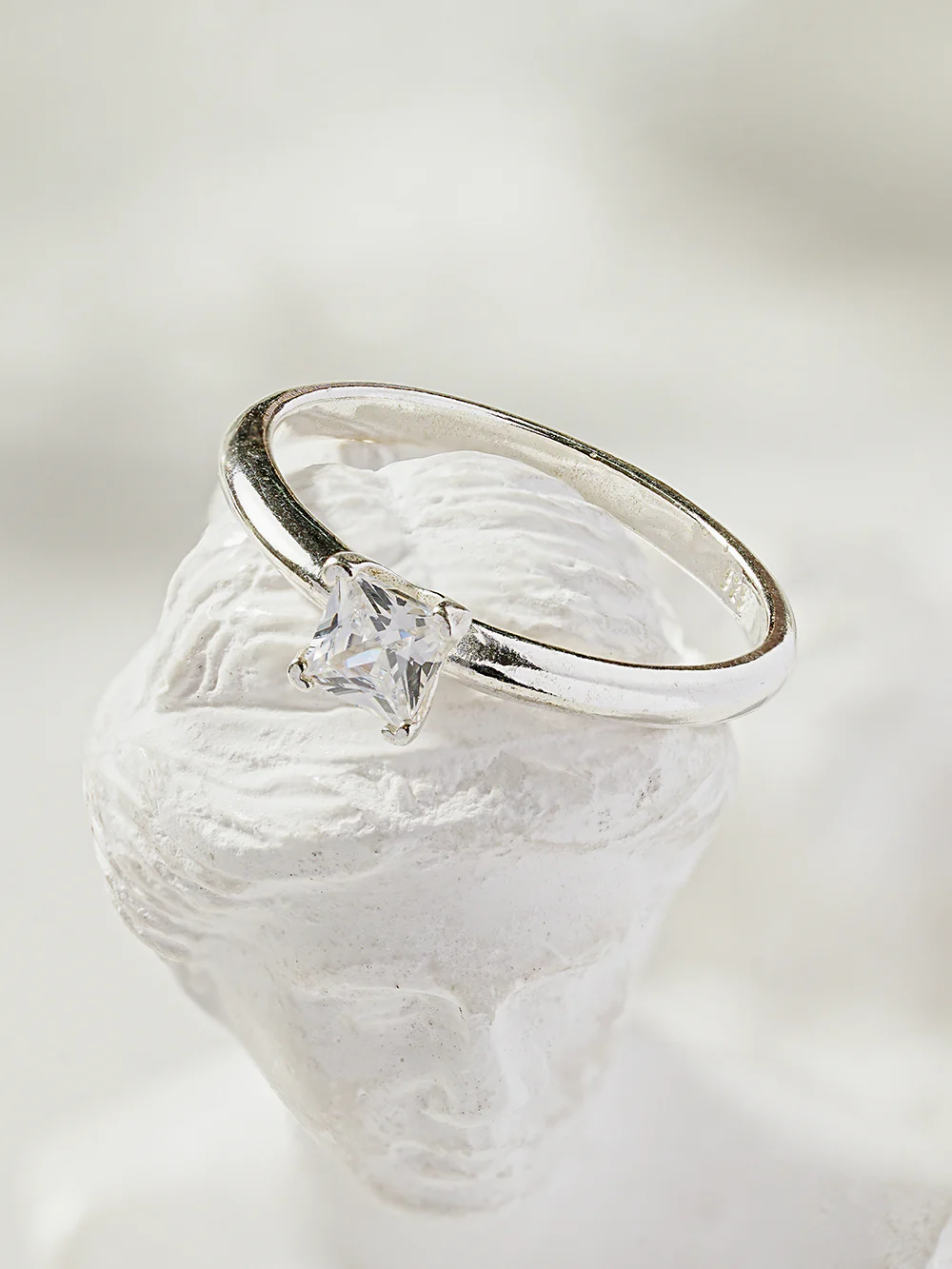 925 Silver Square Crystal Ring - Image 5