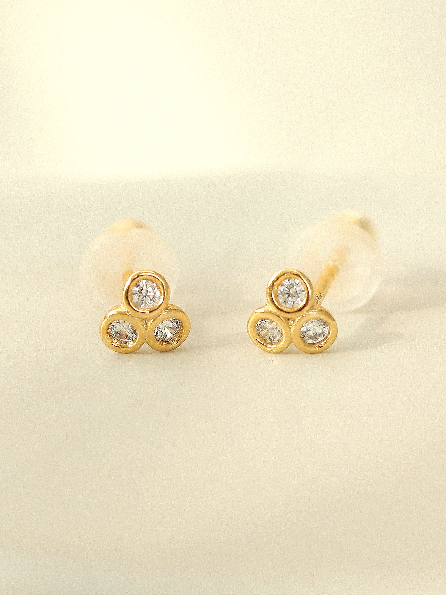 925 Silver Triangle Cubic Stud Earring - Image 5
