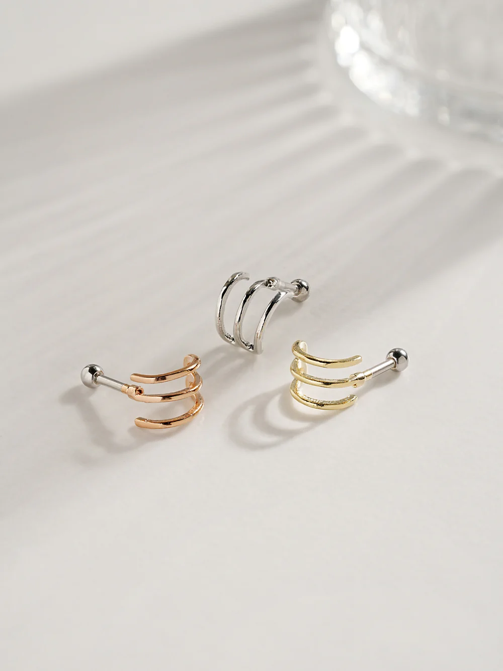 Crack Three Lines Cartilage Ear Piercing 16G - Image 2