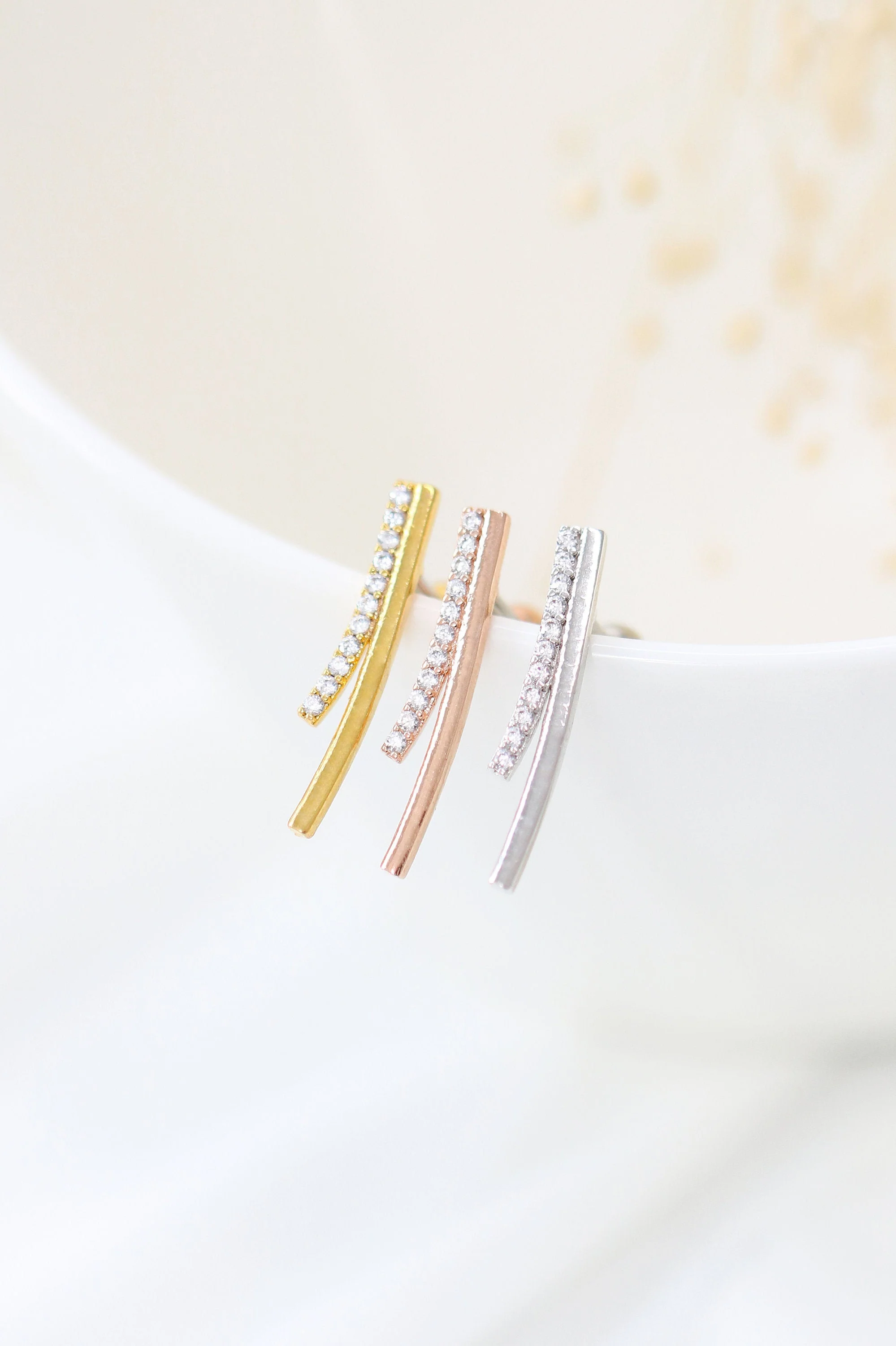 Curve CZ two line Piercing - Image 5