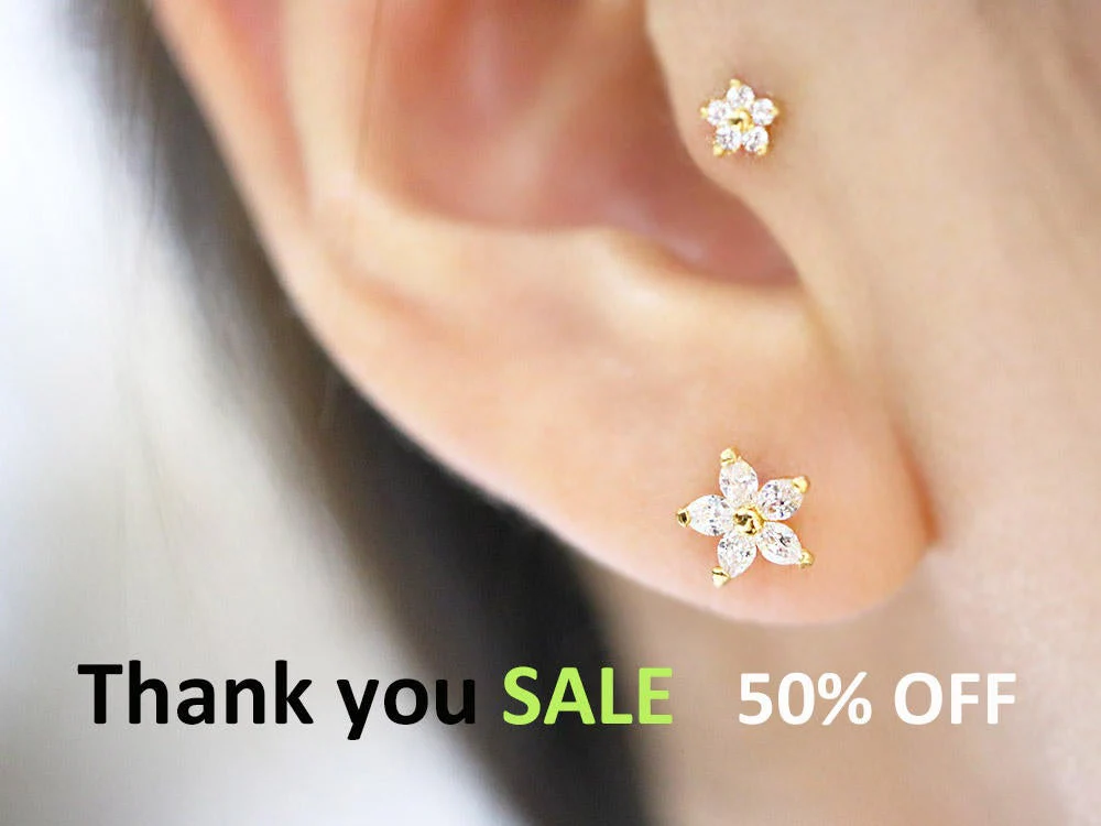 Double Flower Cartilage earring - Image 8