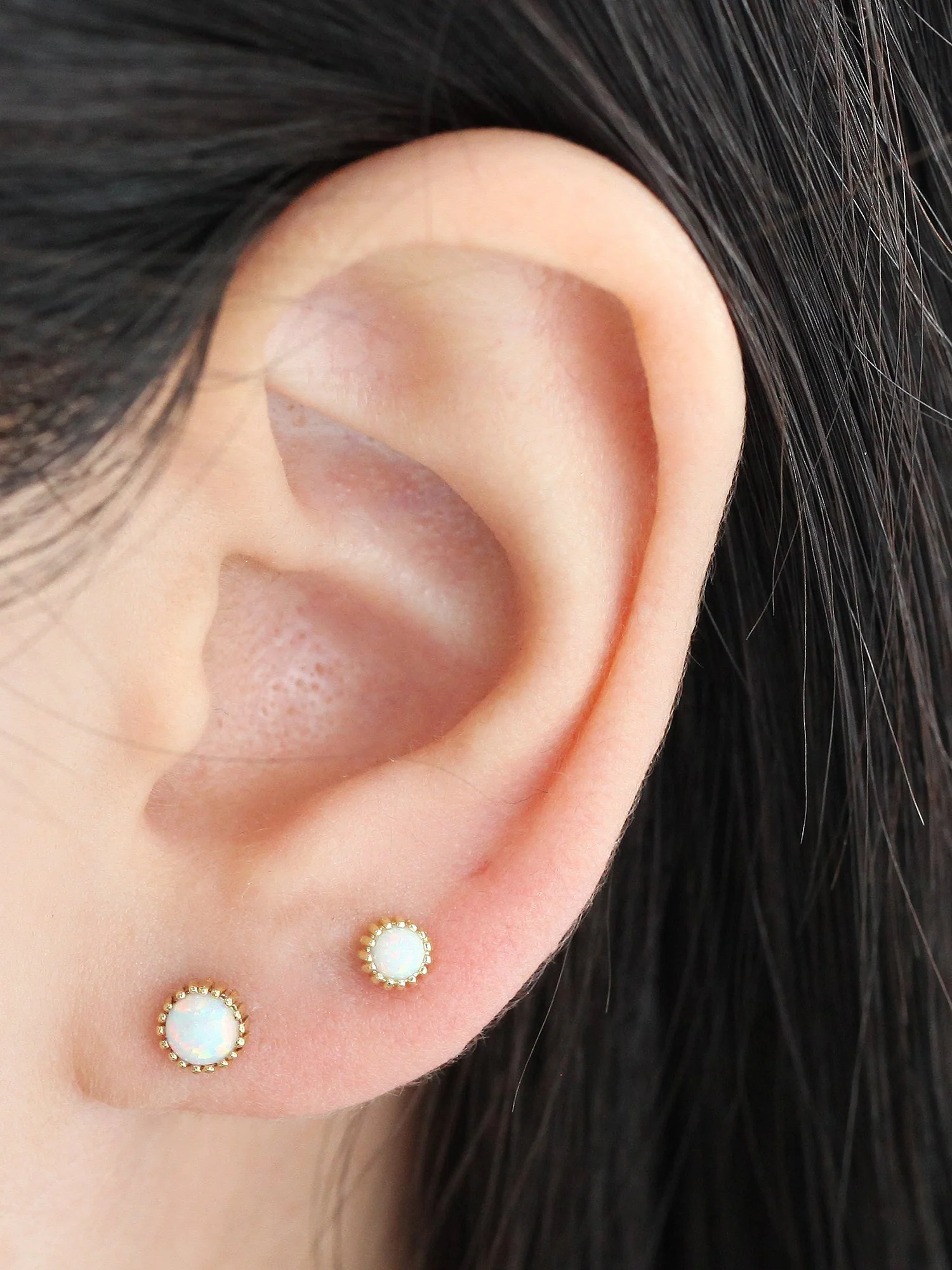 Frame Opal Cartilage earring - Image 5
