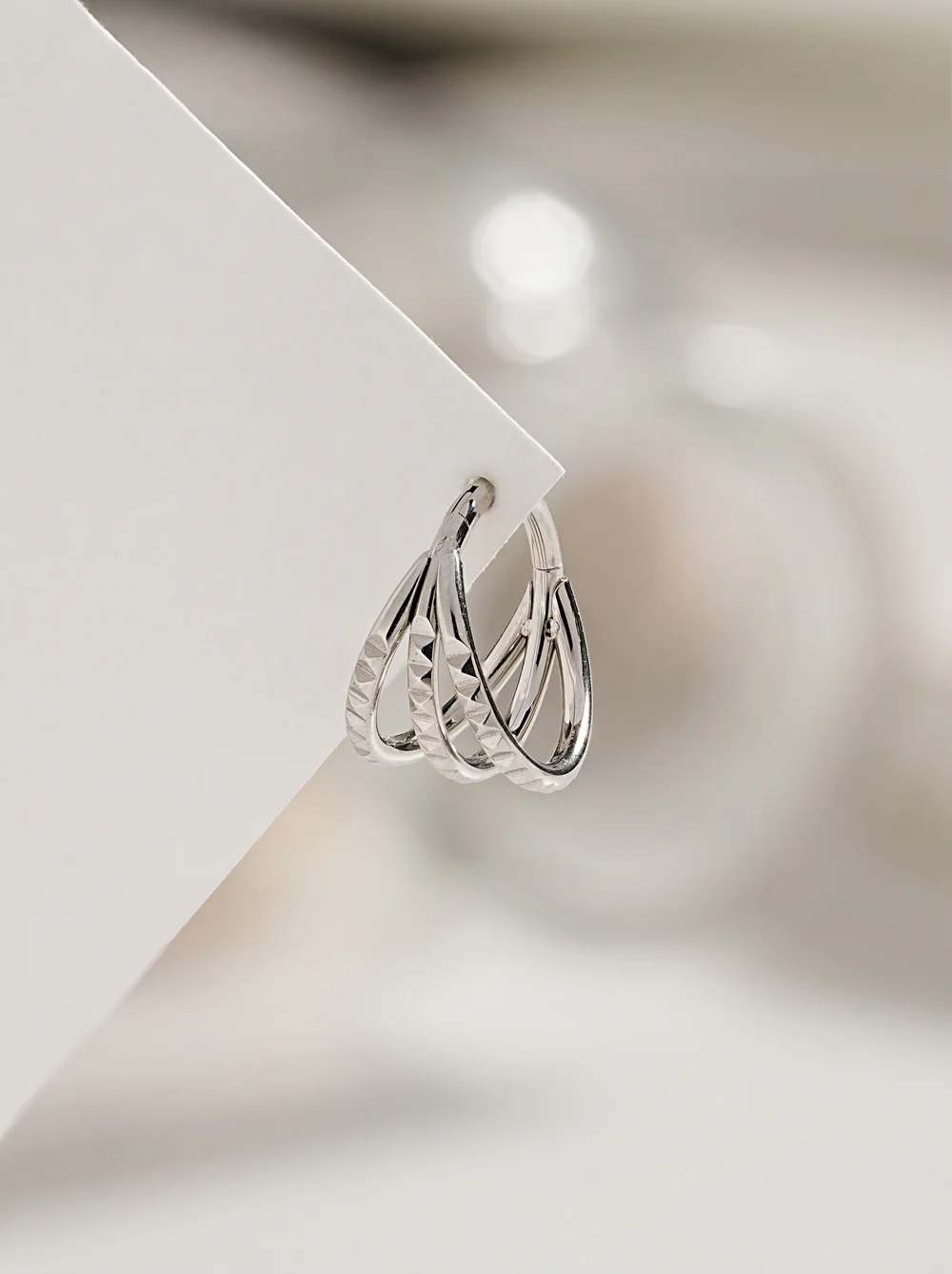 Horizon Line Cartilage Ear Hoop Piercing 16G - Image 2