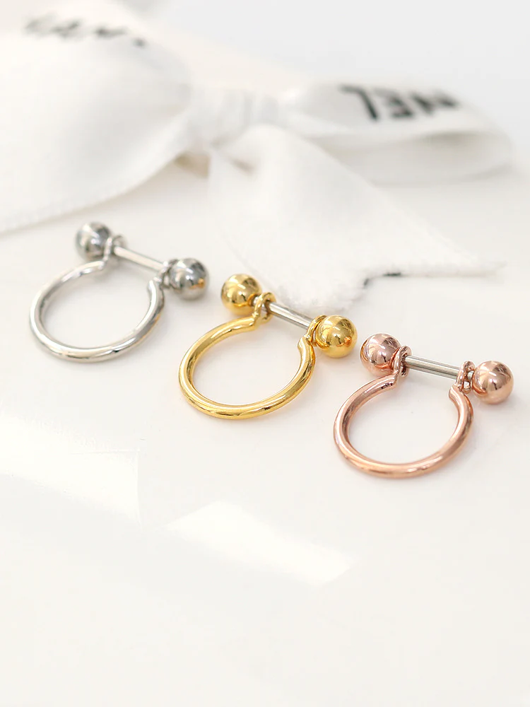 Horseshoe ring piercing - Image 2