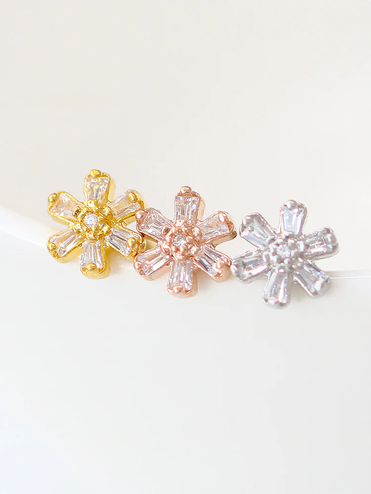 Mini Cosmos Flower Cartilage Earring - Image 5