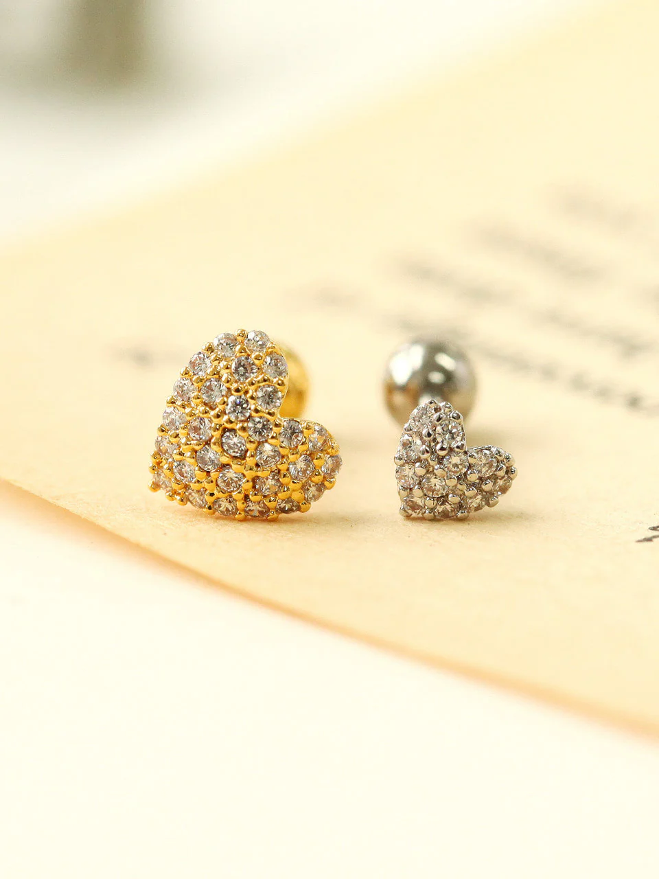 Pave heart Cartilage Earring - Image 5