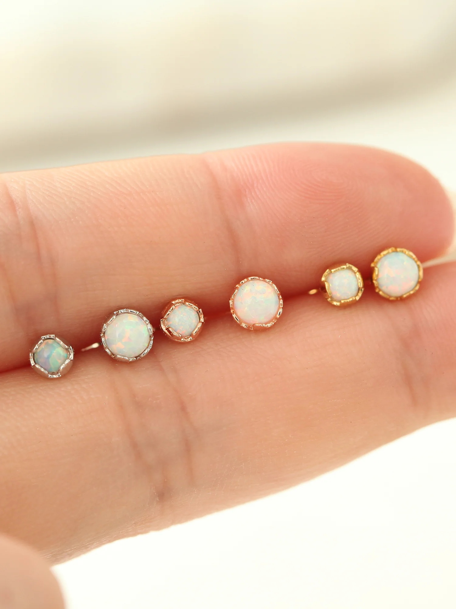 Round Opal Cartilage earring - Image 5