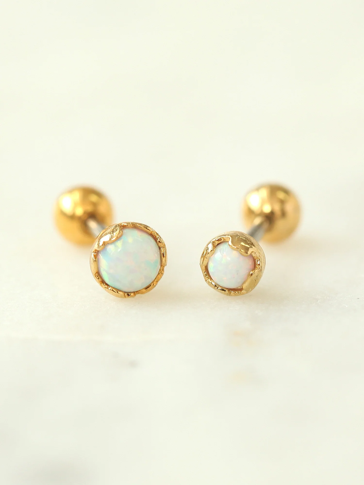 Round Opal Cartilage earring - Image 7