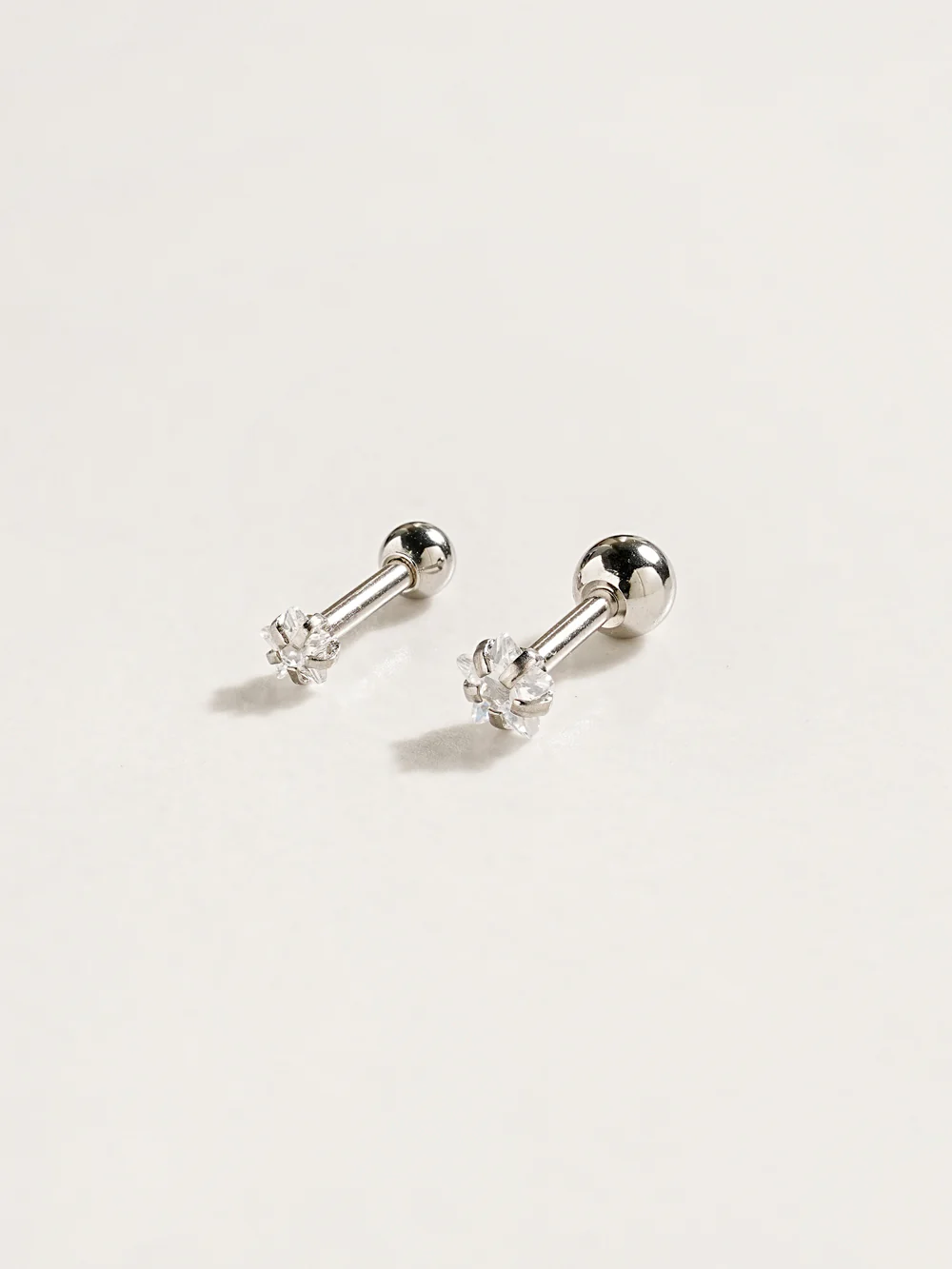 Sunday Star Cartilage Ear Piercing 16G