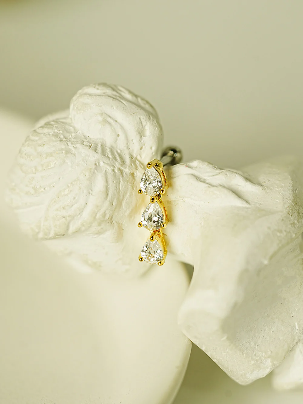 Tear Cubic Drop Cartilage earring - Image 10
