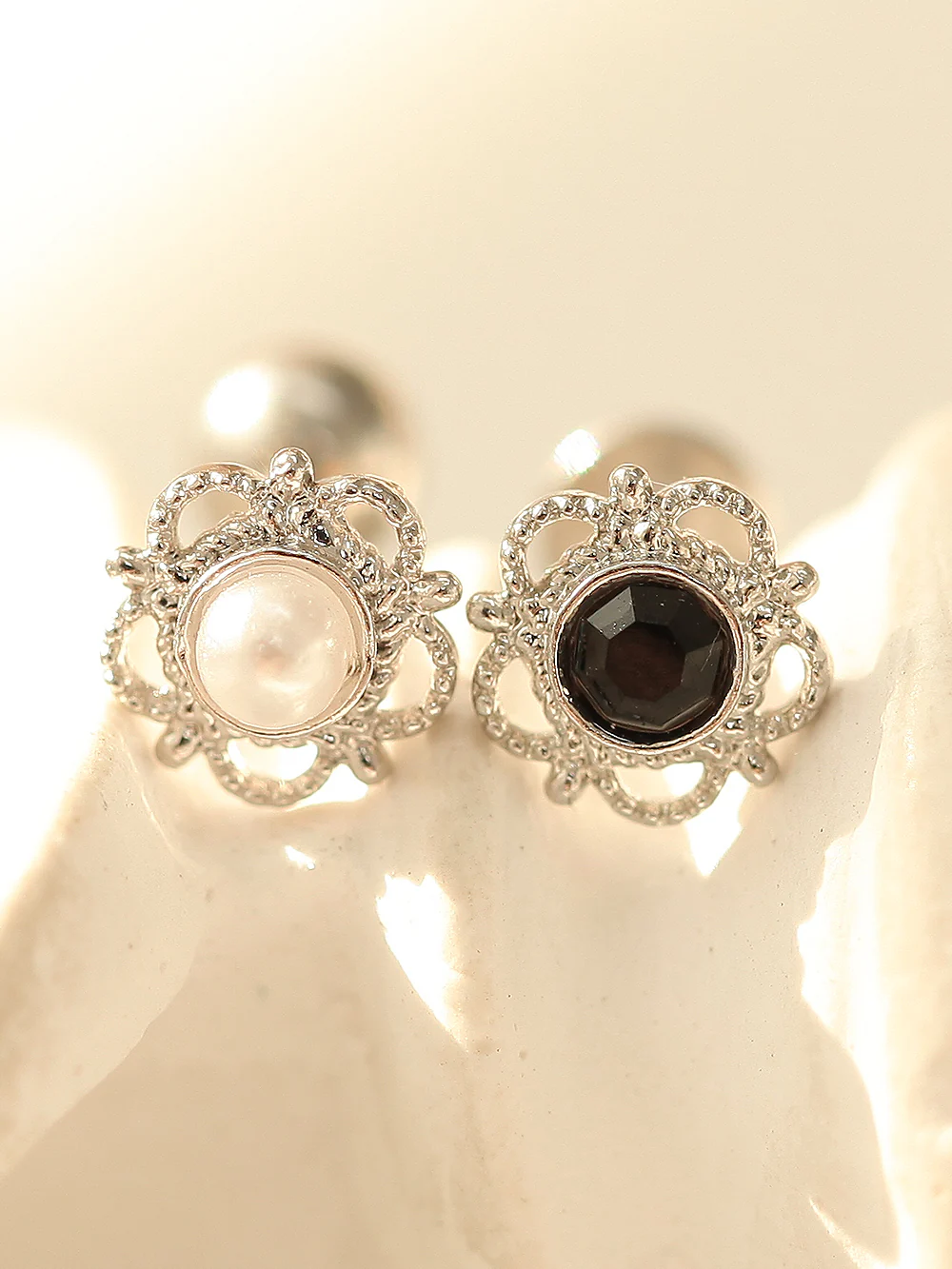 Vintage Flower Piercing - Image 5